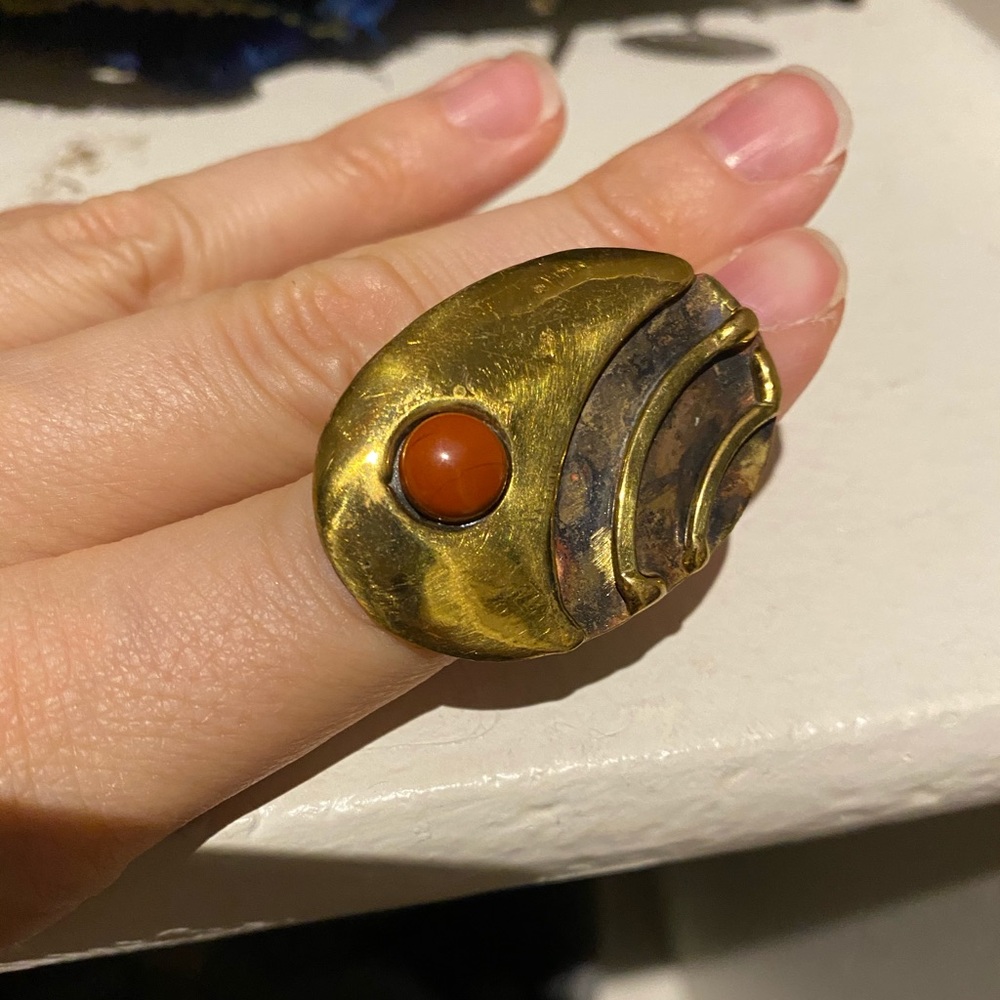 Copper ring. With unknown Stone.